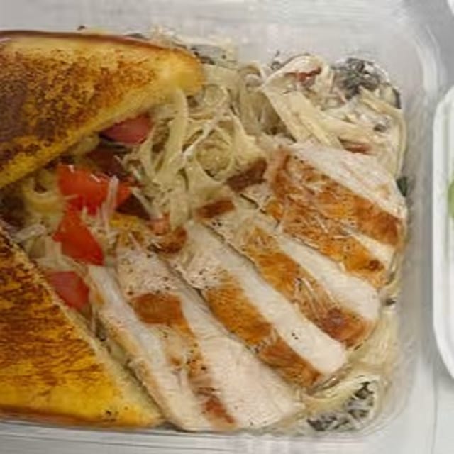 Chicken Alfredo.
